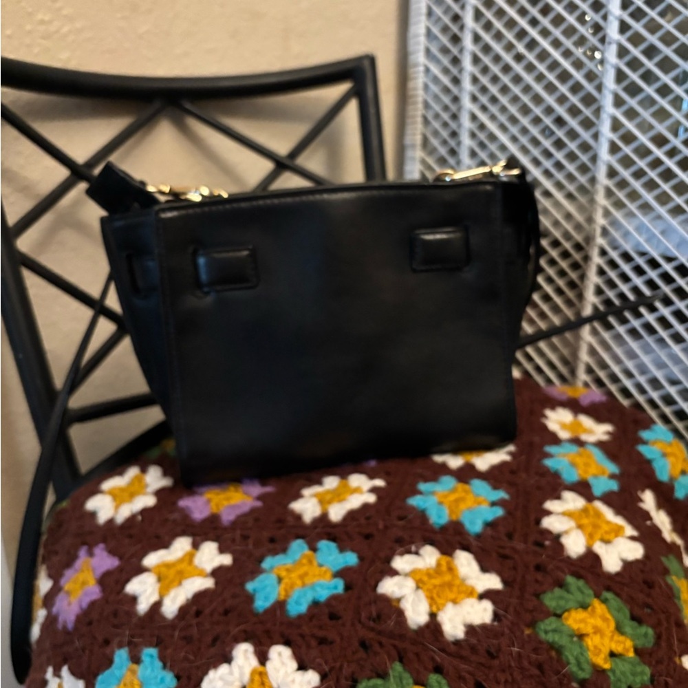 Black Michael Kors Women's Bag - Picture 6 of 16